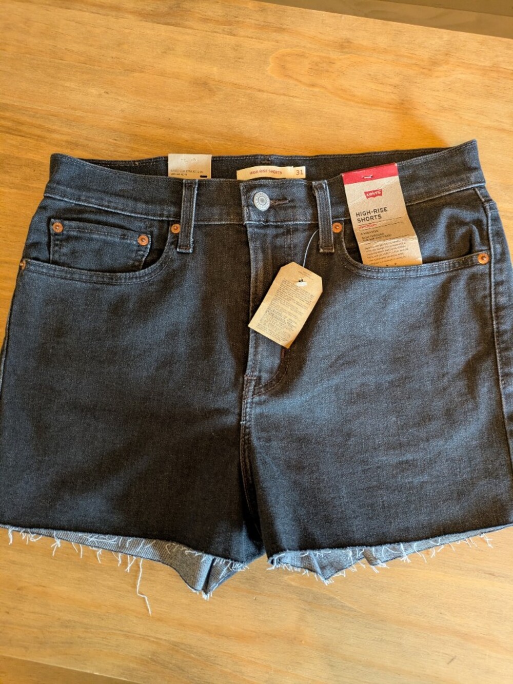 NWT Black Levis High Rise/Waisted Shorts